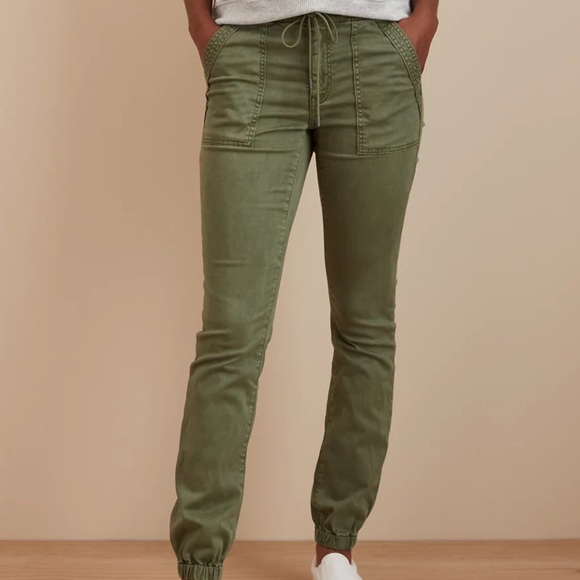 American Eagle Outfitters Pants - American Eagle Next Level High Waisted Jegging Jogger Olive Size 0 Short